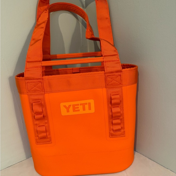 YETI KCO Camino 20 retired color - Picture 4 of 6